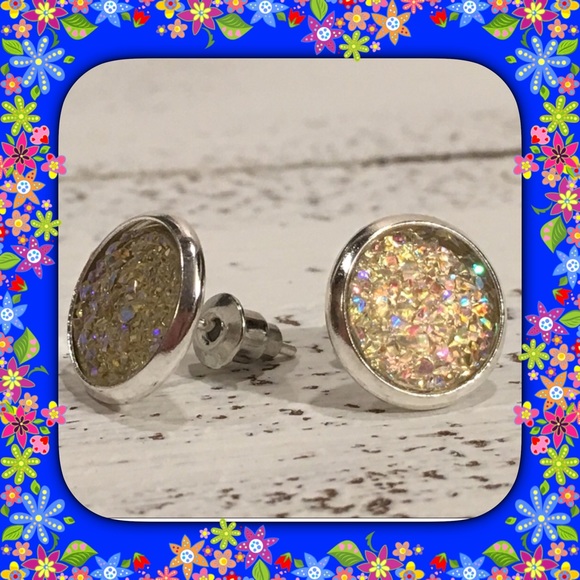 Acrylic ( Druzy Look Like ) Stud Earrings - Picture 2 of 3